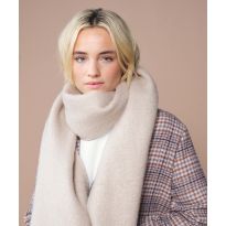 Beechfield Fluffy scarf