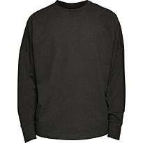 Oversize cut on sleeve long sleeve