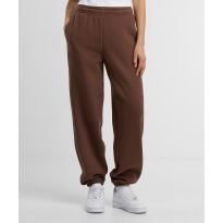 Build Your Brand Women’s fluffy sweatpants
