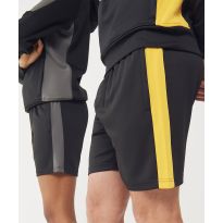 Finden & Hales Knitted shorts with zip pockets